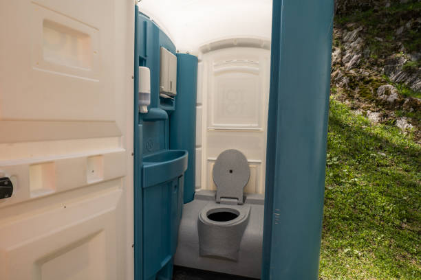 Best Portable restroom trailer rental  in Moores Mill, AL